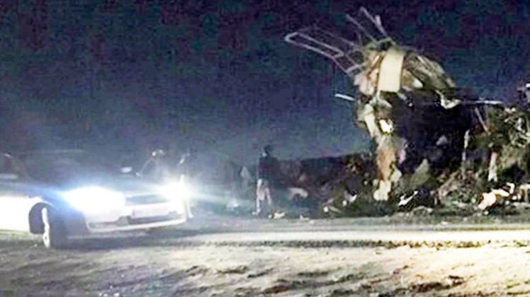 ईरान में भी सैनिकों पर आत्मघाती हमला. 