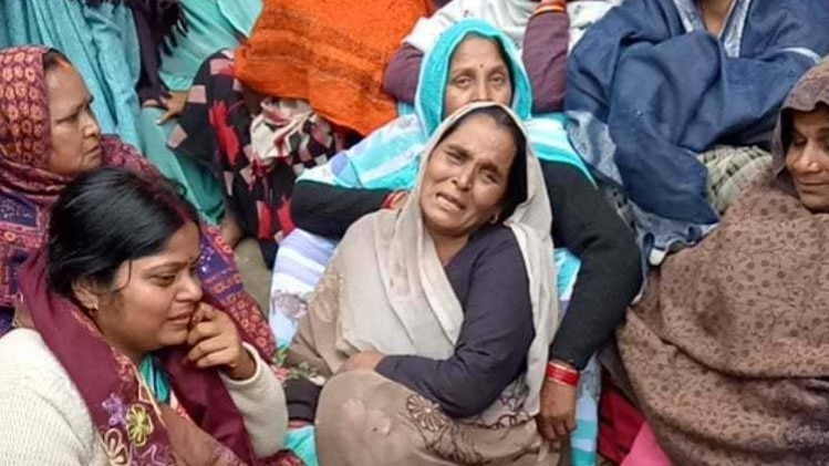 पुलवामा में आतंकी हमला