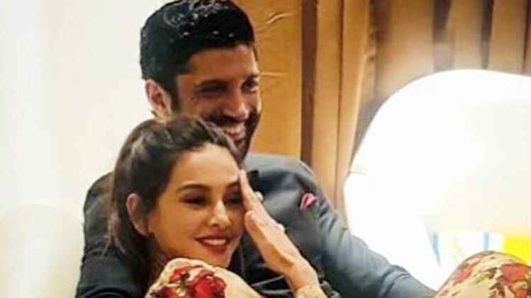 फरहान अख्तर-श‍ि‍बानी