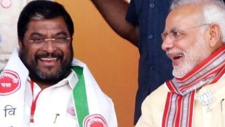 सांसद राजू शेट्टी और पीएम नरेंद्र मोदी (Photo:india Today)