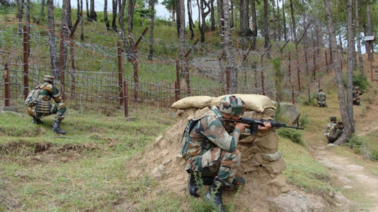 घाटी में तैनात जवान (फाइल फोटो)