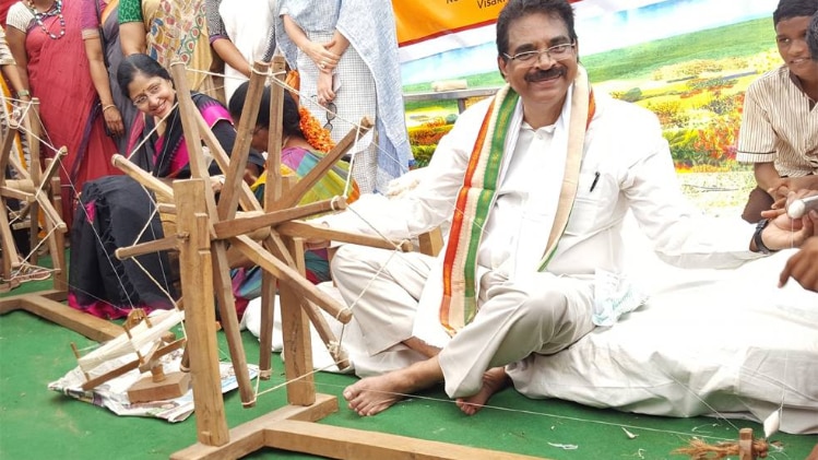 हरिबाबू 