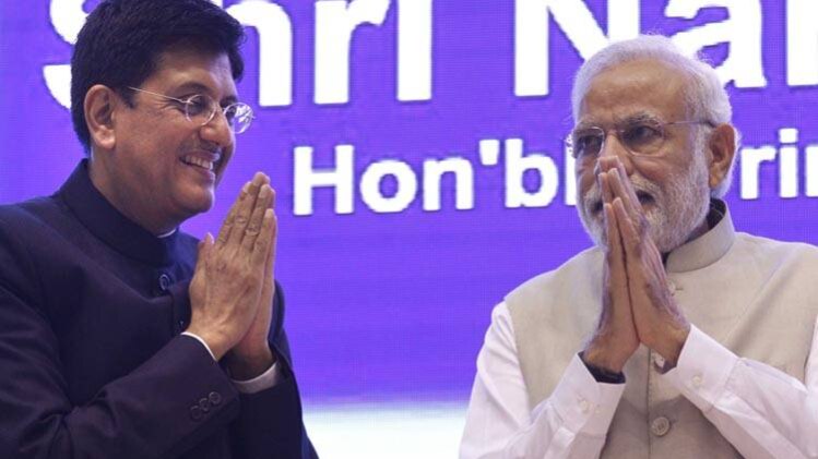 15 फरवरी से नई पेंशन योजना होगी लागू ( पीएम मोदी के साथ पीयूष गोयल)