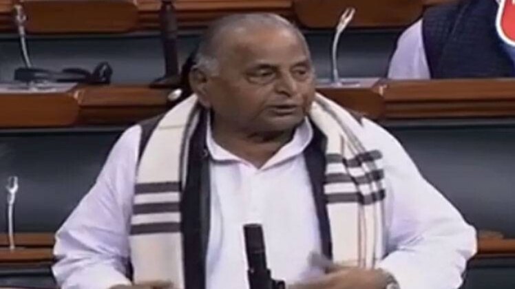 लोकसभा में सपा संरक्षक मुलायम सिंह यादव 