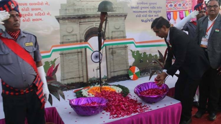 शहीद जवानों के लिए श्रद्धांजलि सभा का आयोजन (फोटो-गोपी घांघर)