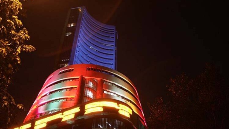 बाजार में रौनक बरकरार (Photo: Getty)