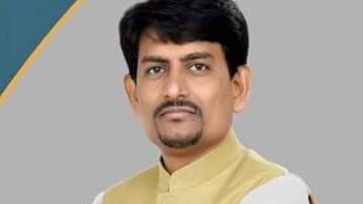 कांग्रेस विधायक अल्पेश ठाकोर (फाइल-ट्विटर)