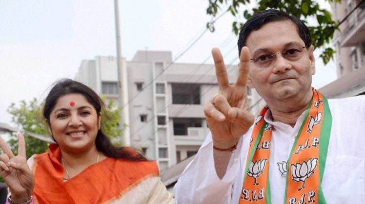 बीजेपी नेता लॉकेट चटर्जी और चंद्र बोस (फाइल फोटो)