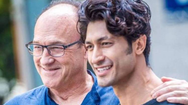 विद्युत जामवाल संग जंगली फिल्म के निर्देशक चक रसल