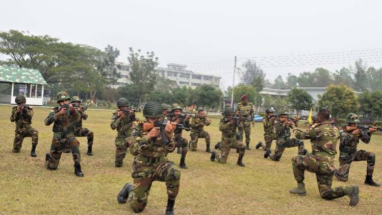 भारतीय सेना के जवान (फोटो-Twitter/adgpi)