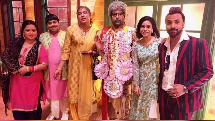 कपिल शर्मा अपनी टीम के साथ (इंस्टाग्राम)