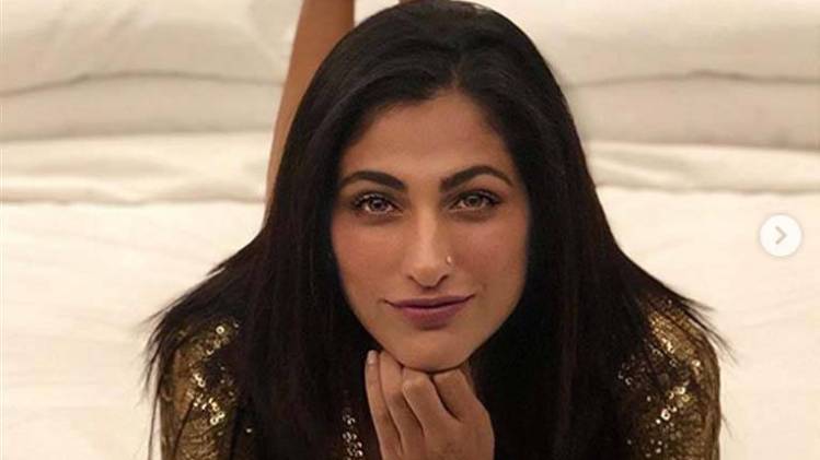 कुब्रा सैट सोर्स इंस्टाग्राम 