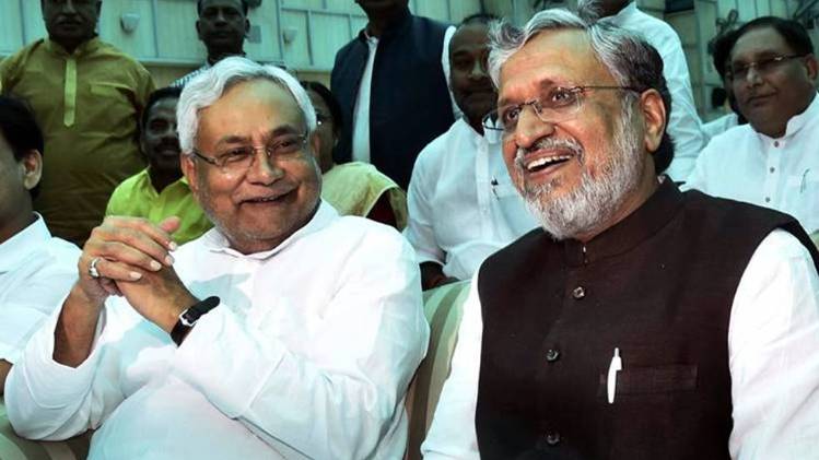 नीतीश कुमार और सुशील मोदी (तस्वीर- AP)