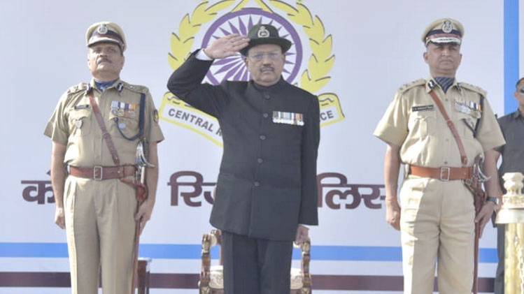 CRPF के समारोह में NSA अजित डोभाल.