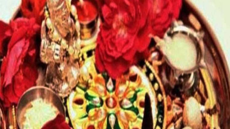 जानें क्यों चढ़ाया जाता है माता को बासी प्रसाद 