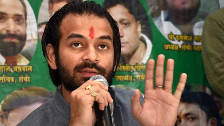 अपने परिवार और पार्टी से नाराज हैं तेज प्रताप यादव