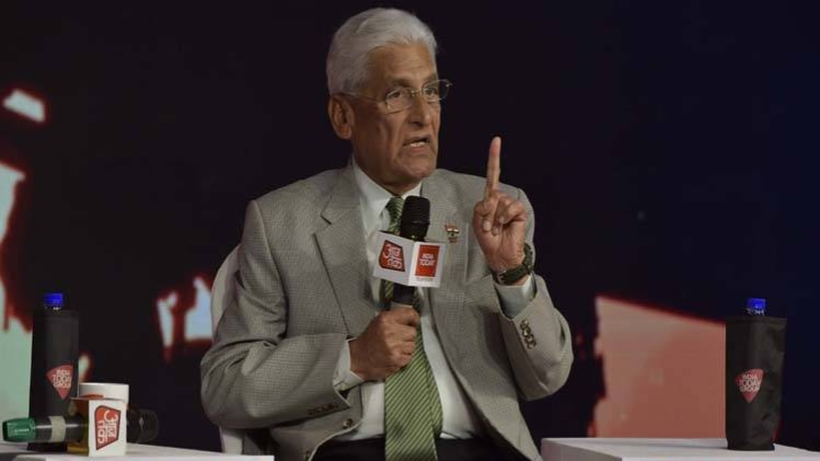 पूर्व एअर चीफ मार्शल ए वाई टिपनिस