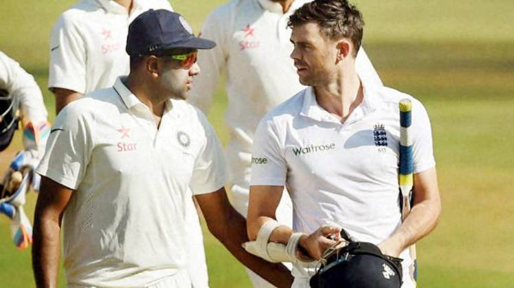 आर अश्विन और जेम्स एंडरसन (फाइल फोटो)