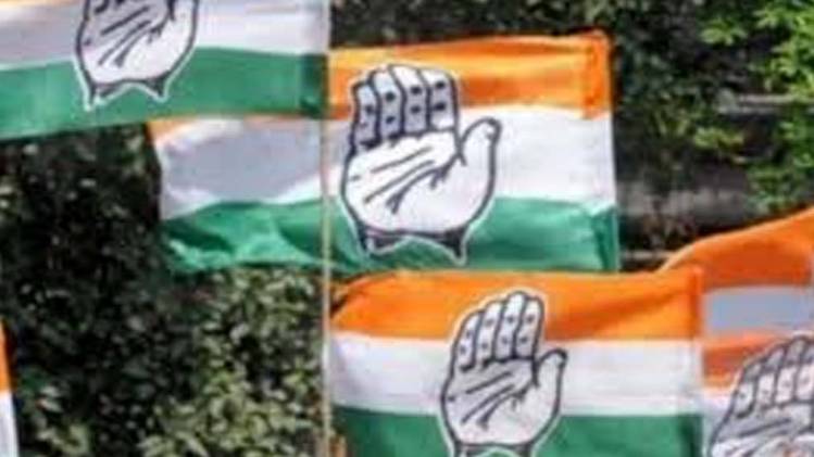 जामनगर में कांग्रेस और बीजेपी में सीधा मुकाबला 