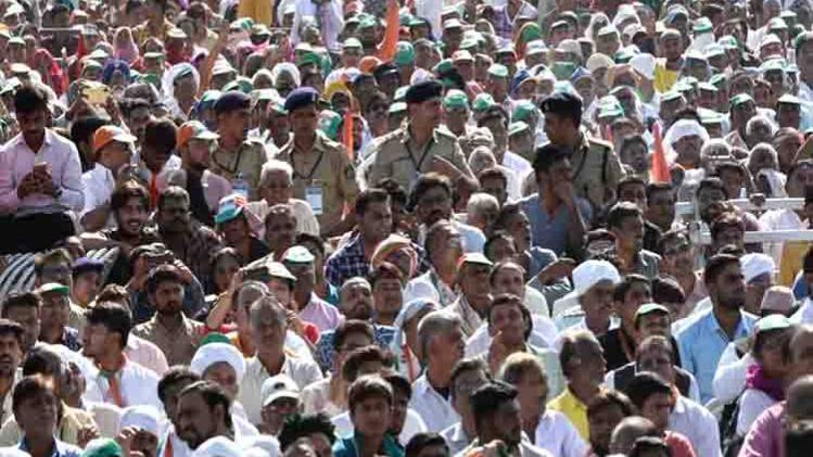 ये पब्लिक है, सब जानती है. 