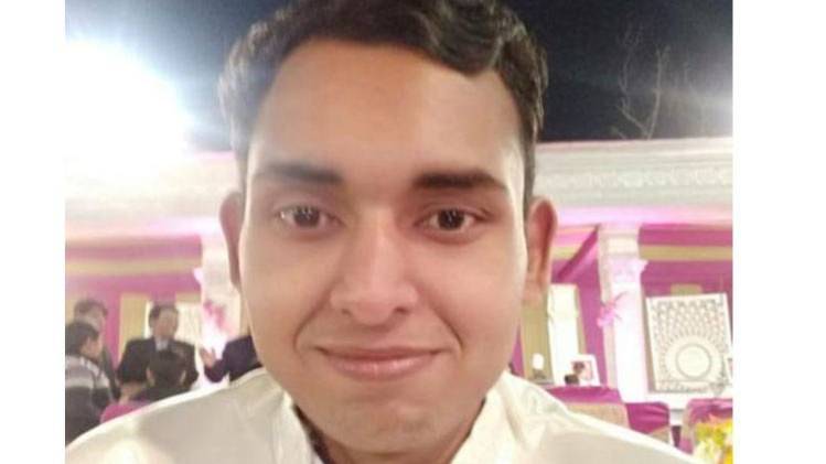 दोनों भाईयों का नाम तरुण और ध्रुव है