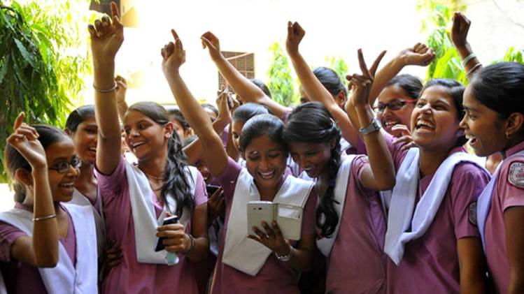 यूपी 10वीं और 12वीं बोर्ड परीक्षा जारी 