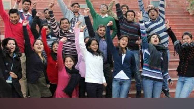 हिमाचल बोर्ड के 10वीं का परिणाम जारी, अब देखें टॉपर्स लिस्ट 