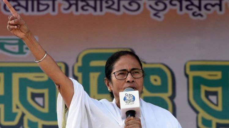 पश्चिम बंगाल की सीएम ममता बनर्जी (फोटो-Twitter/AITCofficial)