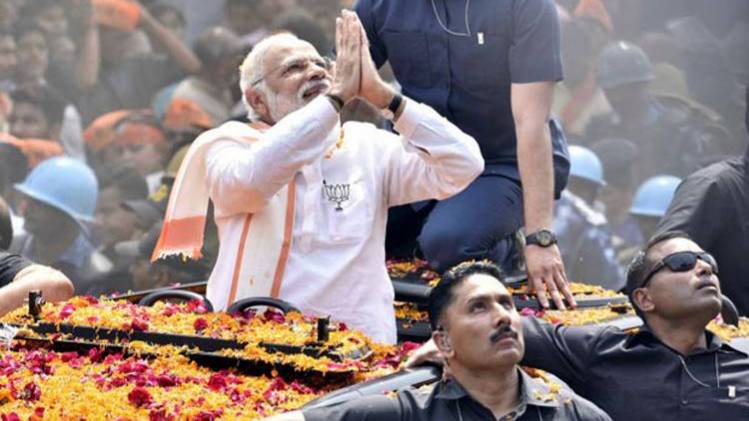 नामांकन के दौरान पीएम मोदी(फाइल फोटो)