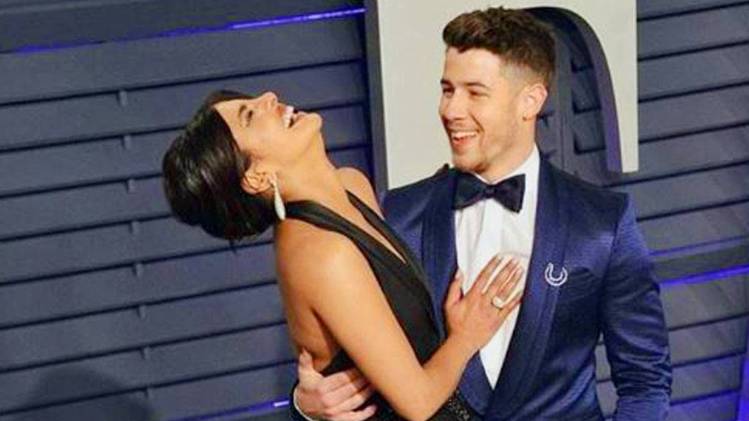 प्र‍ियंका चोपड़ा-न‍िक जोनस