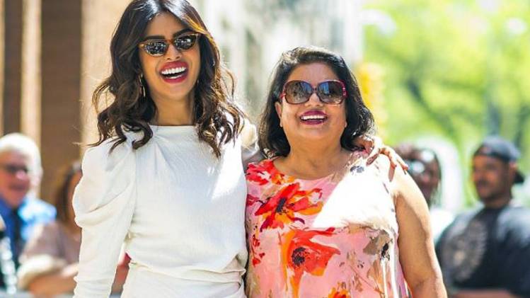 प्र‍ियंका चोपड़ा-मधु चोपड़ा