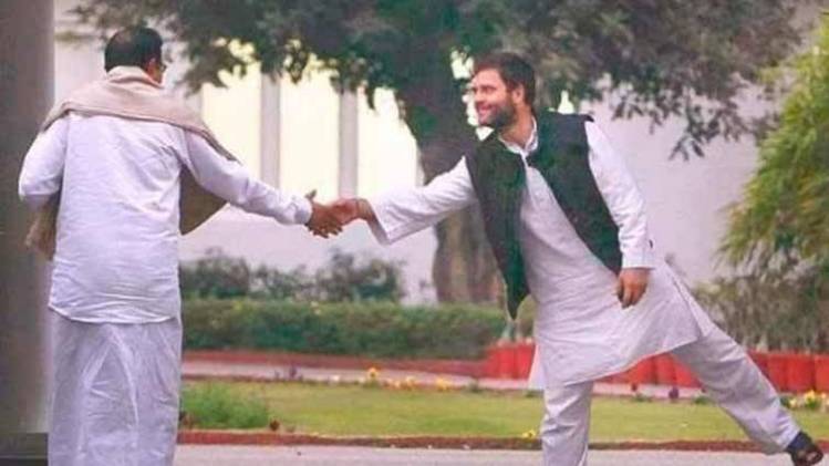 सोशल मीडिया में वायरल यह तस्वीर