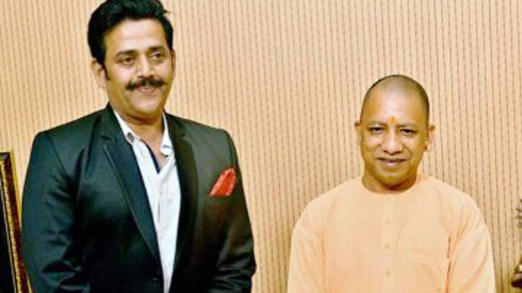 रवि किशन और सीएम आदित्यनाथ(फोटो-Twitter)