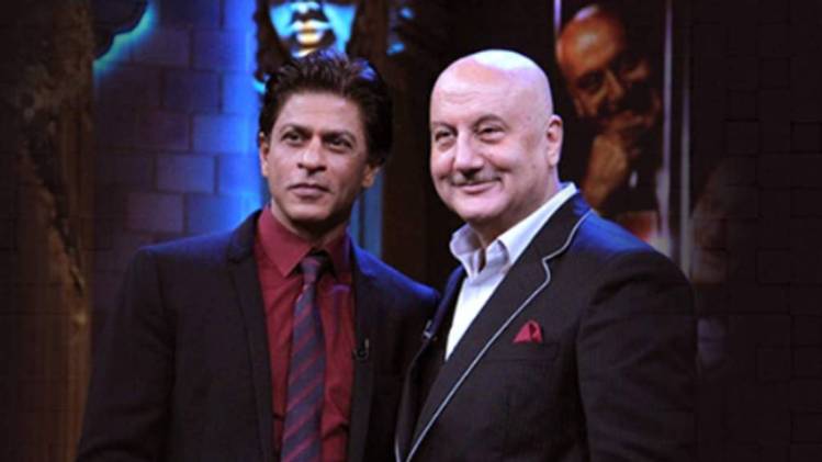 अनुपम खेर और शाहरुख खान (फाइल फोटो)