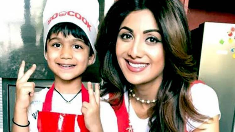 बेटे वि‍यान संग श‍िल्पा शेट्टी  (PHOTOS- Twitter)