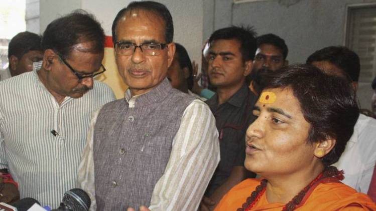 शिवराज सिंह चौहान और प्रज्ञा सिंह ठाकुर (PTI)