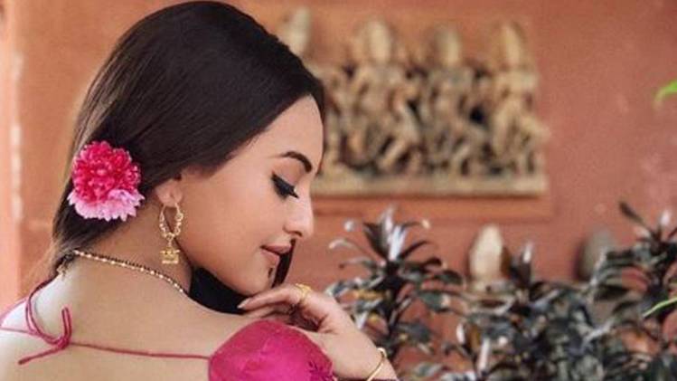 सोनाक्षी स‍िन्हा 