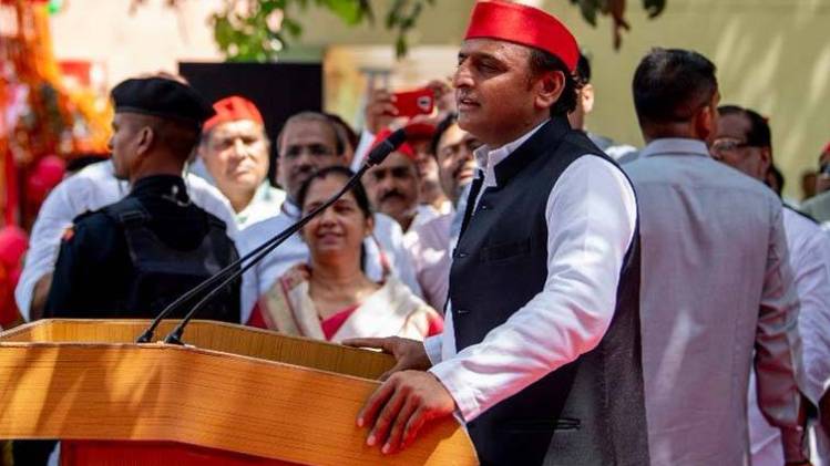 समाजवादी पार्टी के राष्ट्रीय अध्यक्ष अखिलेश यादव 