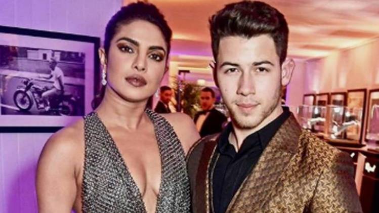 प्रियंका चोपड़ा और निक जोनस 