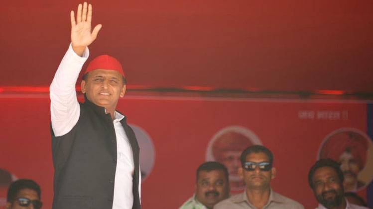 आजमगढ़ सीट से खुद अखिलेश यादव मैदान में हैं