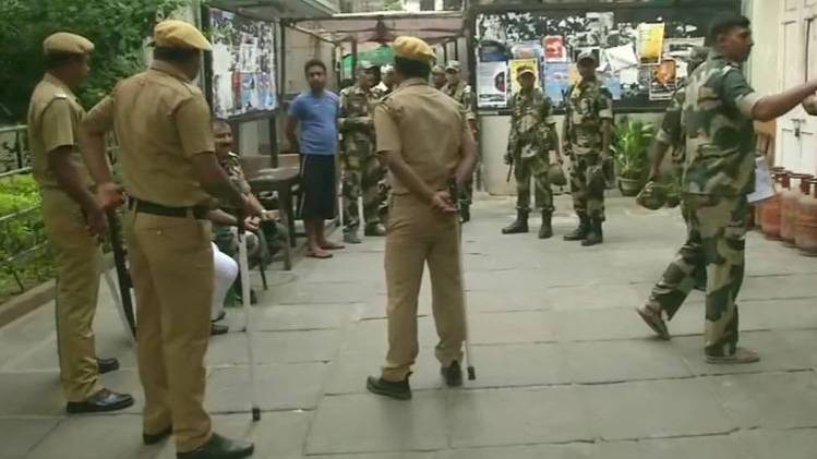 बंगाल में तैनात सुरक्षाबल (फोटो-ANI)
