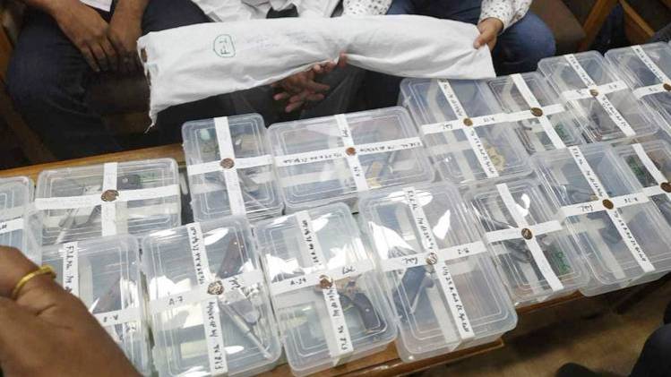 तस्करों से जब्त हथियार