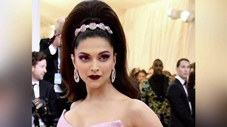 दीपिका पादुकोण