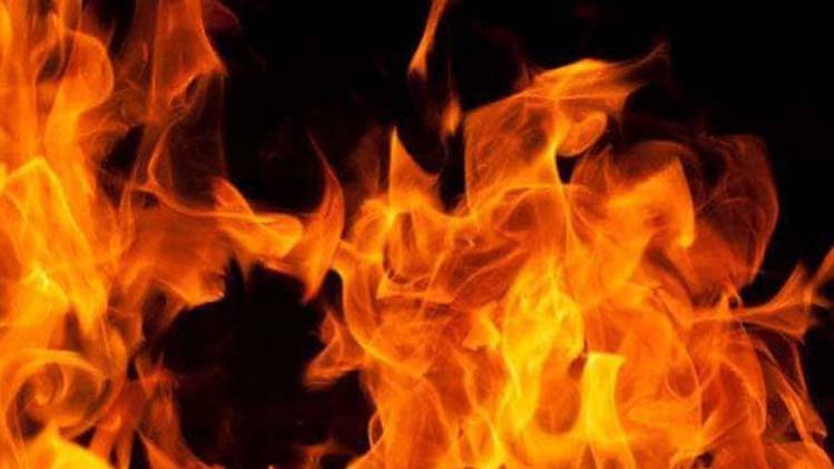 महिला ने बेटी के साथ की खुदकुशी (सांकेतिक तस्वीर) 