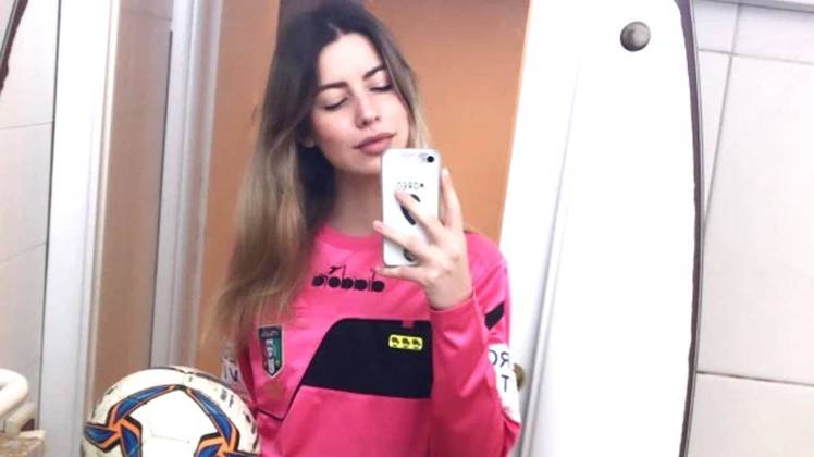 Giulia Nicastro Official 