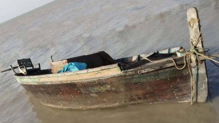 कच्छ सीमा पर एक पाकिस्तानी बोट मिली है