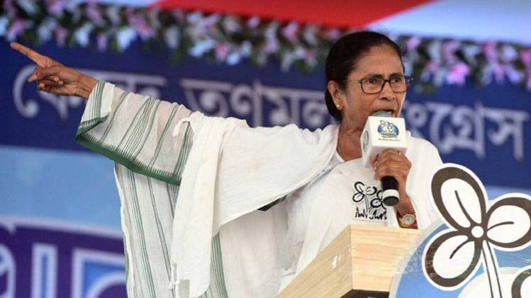 पश्चिम बंगाल में मोदी vs ममता (फाइल फोटो-ट्विटर)