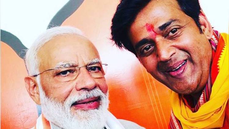 PM मोदी संग रवि किशन