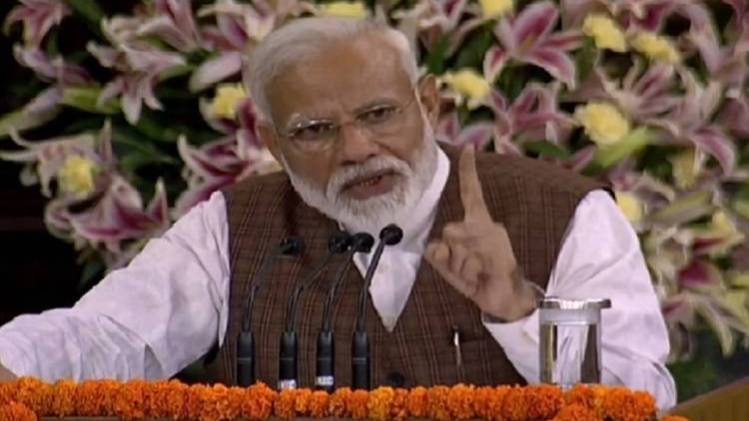 नरेंद्र मोदी