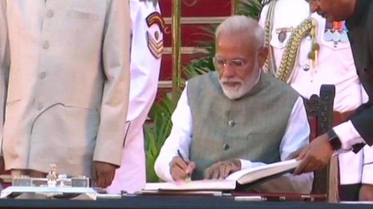 शपथ ग्रहण कार्यक्रम में नरेंद्र मोदी (ANI)
